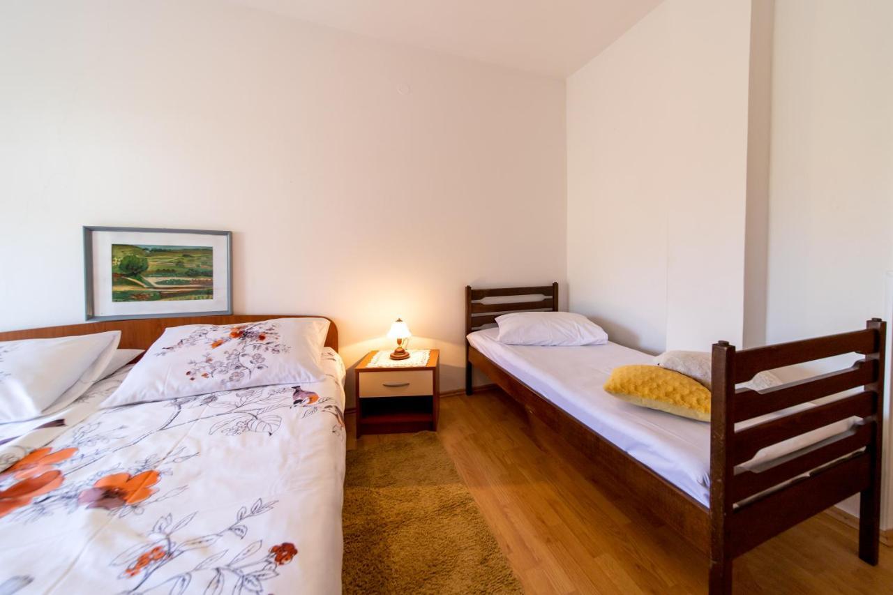 Apartmani Centar Palit Exterior photo