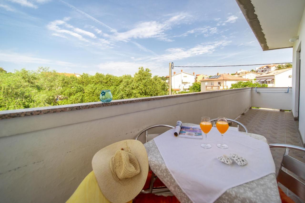 Apartmani Centar Palit Exterior photo