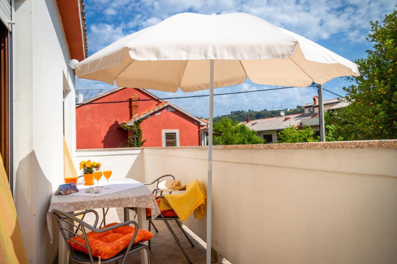 Apartmani Centar Palit Exterior photo