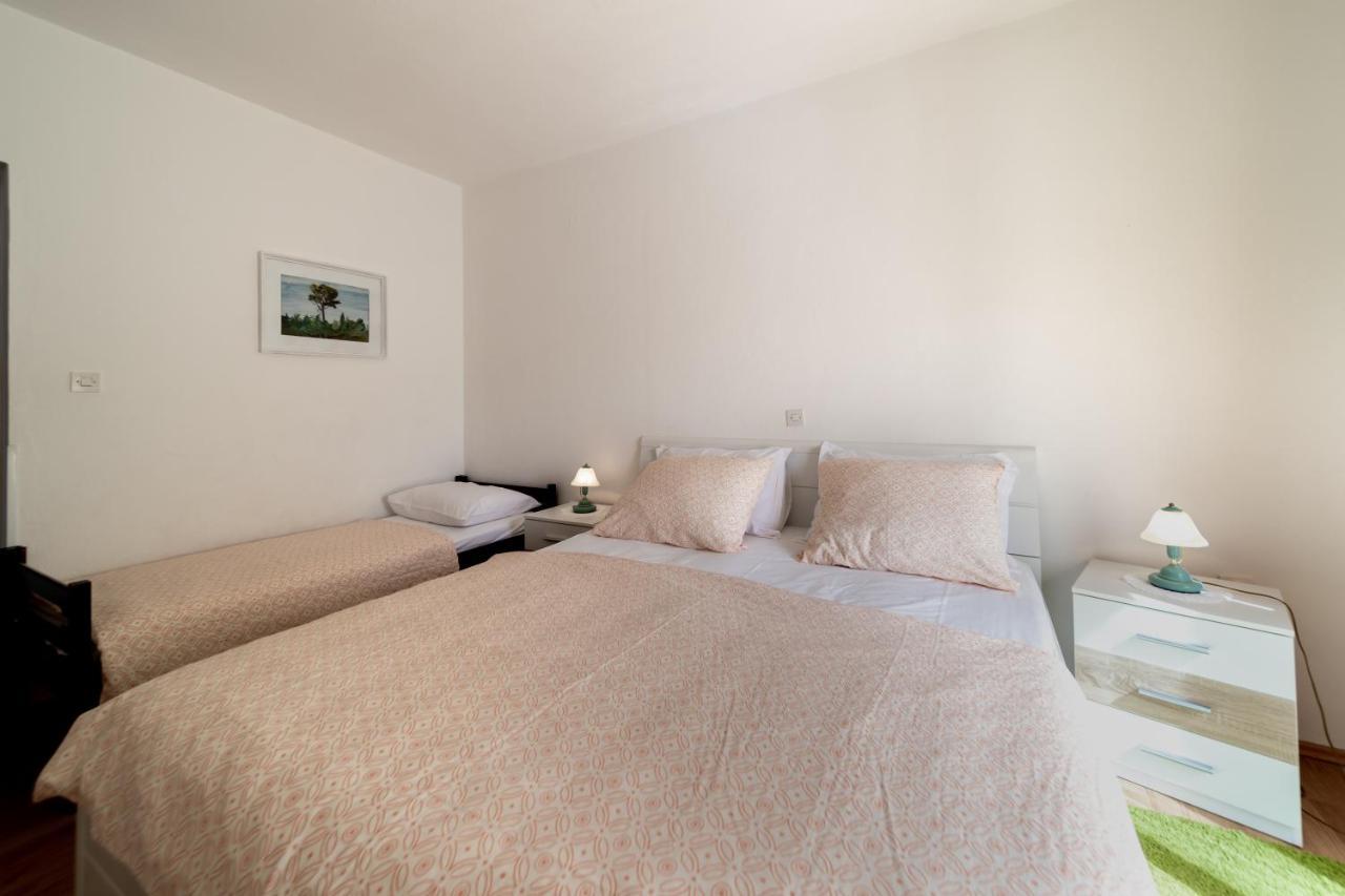 Apartmani Centar Palit Exterior photo